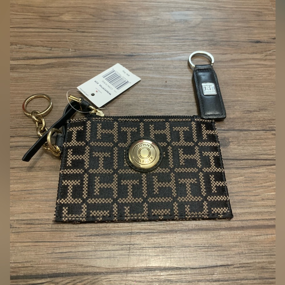 NWT TOMMY HILFIGER Zippered Coin Purse/Card Holder with Key Tag